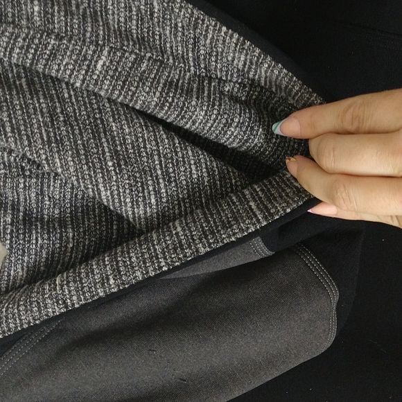 Lululemon zipper hopdie size S-M - Picture 12 of 14